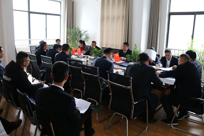 公司紀(jì)委書記、工會主席參加第三代表團(tuán)討論